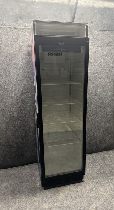 Хладилна витрина