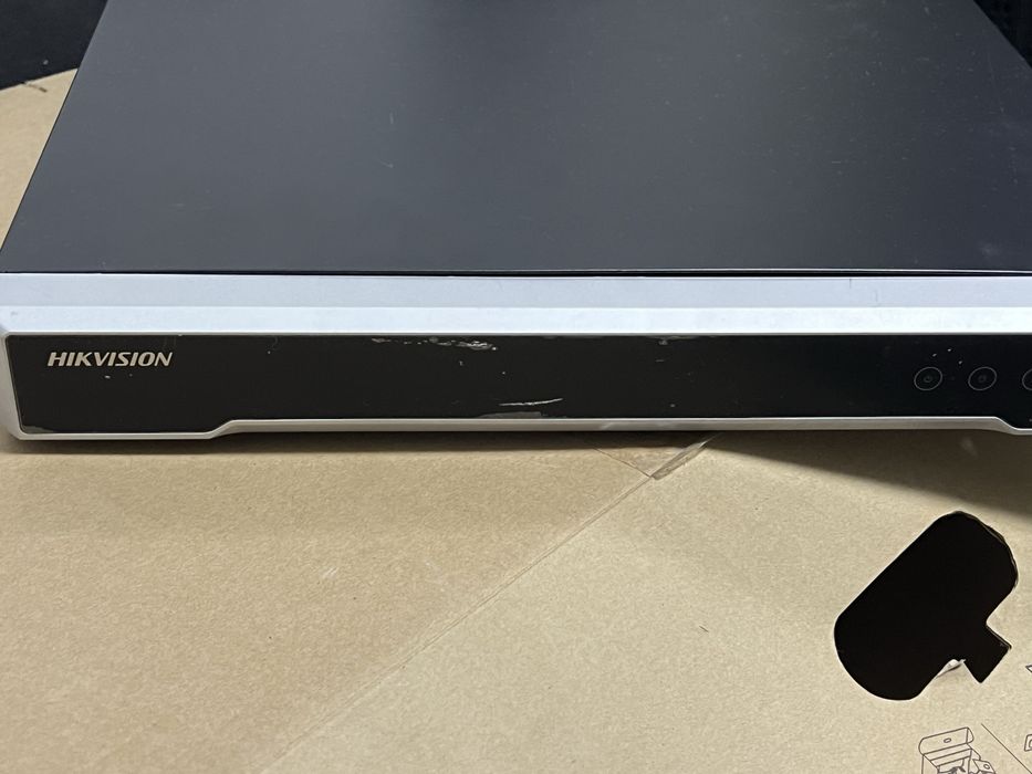16 канальный IP видерегистратор Hikvision