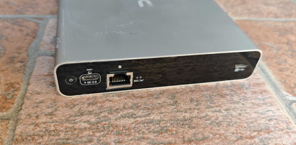 Мини компютър Ubiquiti UniFi Cloud Key Gen2+ (UCK-G2-PLUS)
