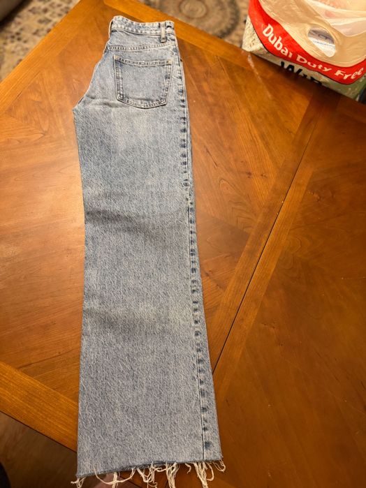 Продам новые джинсы ZARA