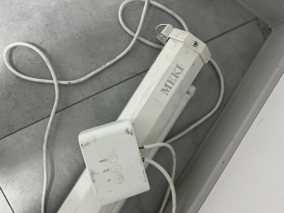 Epson proektor, proektor ekrani