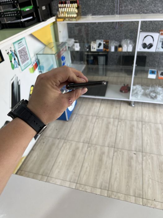 Iphone 11 pro max 256 srochna