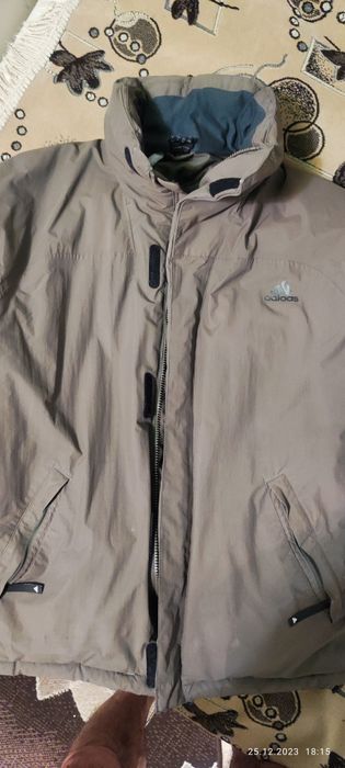 Adidas(Димисезонная куртка)