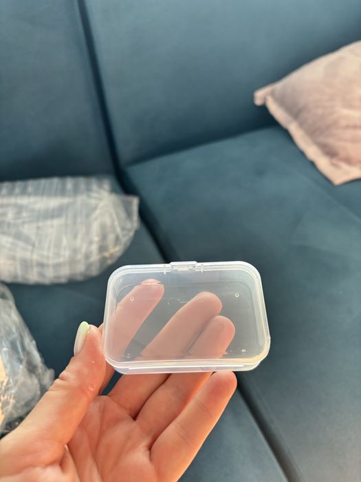 Vand un set de cutii de plastic-60 bucati