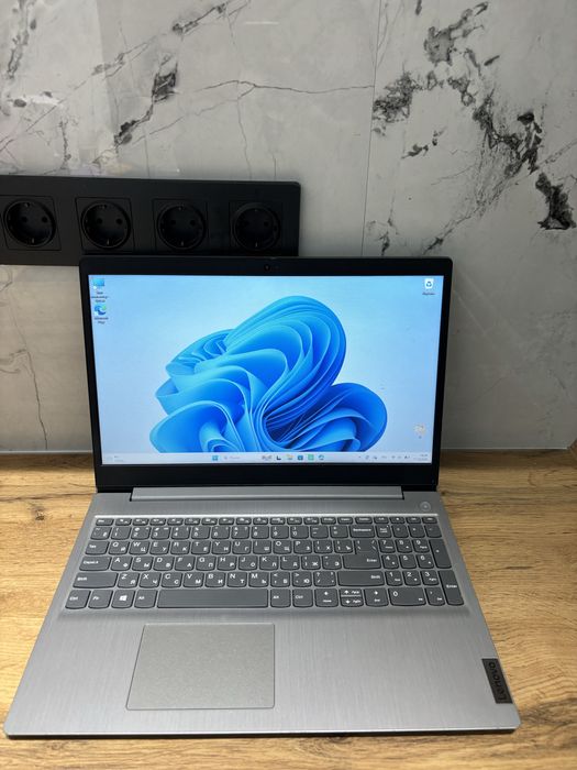 Продам ноутбук Lenovo IdeaPad 3
