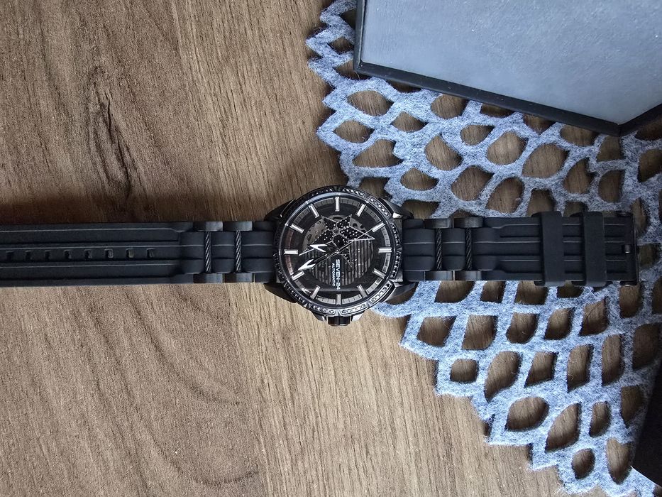 Часовник Seven-24 Automatic