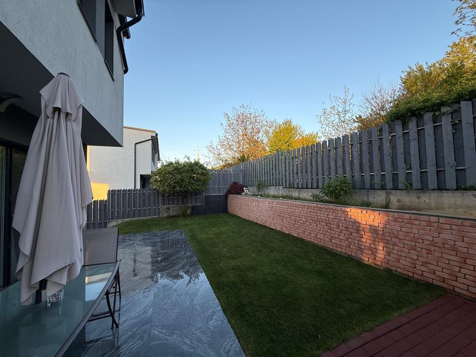 Duplex de vânzare zona Vivo(Razoare)