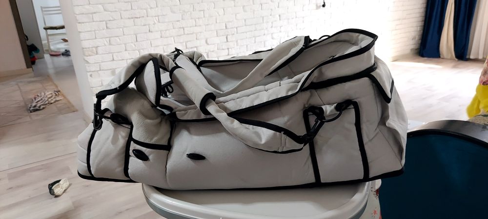 Детские вещи  матрас, одежды, сумка переноска