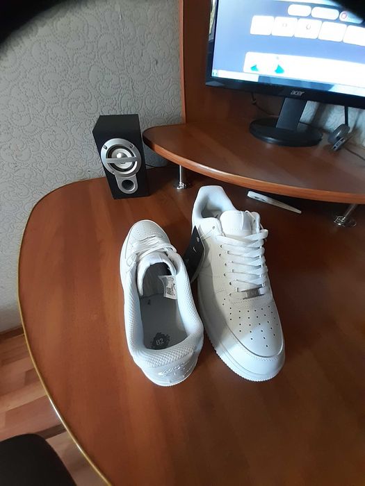 Кроссы Nike Air Force 43р.