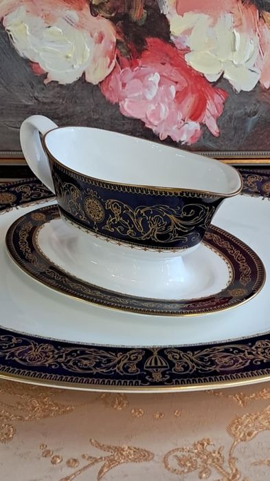 Колекционерски сервиз на Royal Worcester за 12 човека
