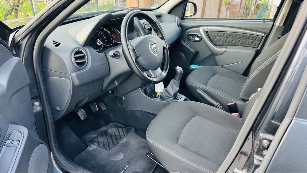 Dacia  Duster 1.6 benzina 57.000 km impecabila
