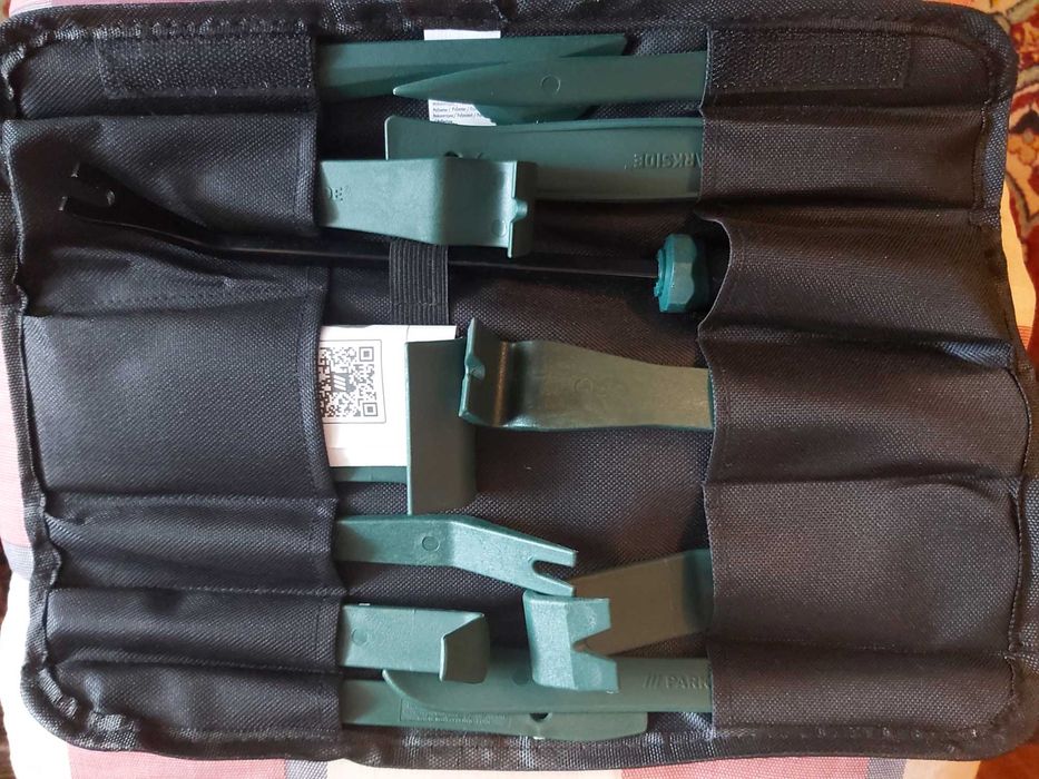 Trusa extras trimuri cu forme si prinderi diferite