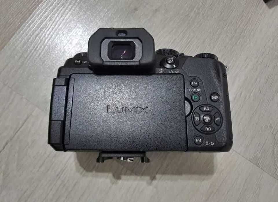 Aparat foto Mirrorless de vânzare