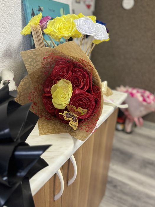 Buchet de flori din satin