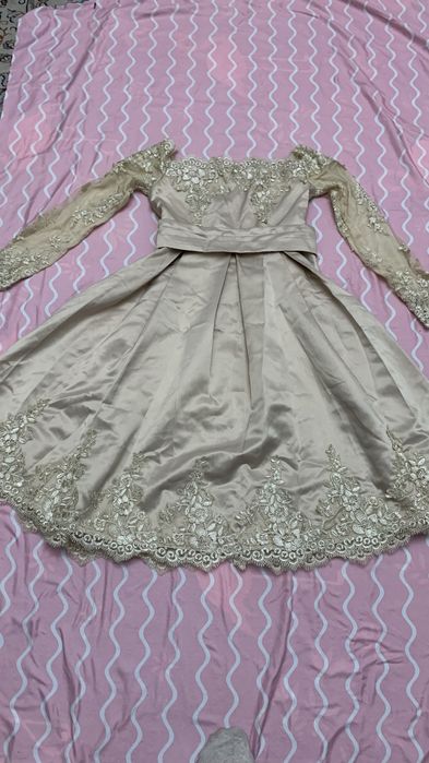 Продам Платья красивые разные