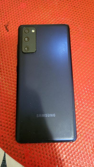 Продам телефон срочно самсунг галакси s20f