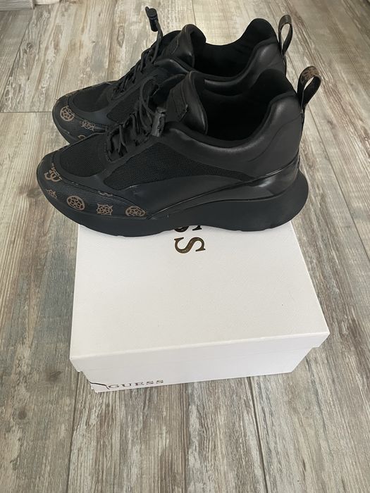 GUESS сникърси 39 номер