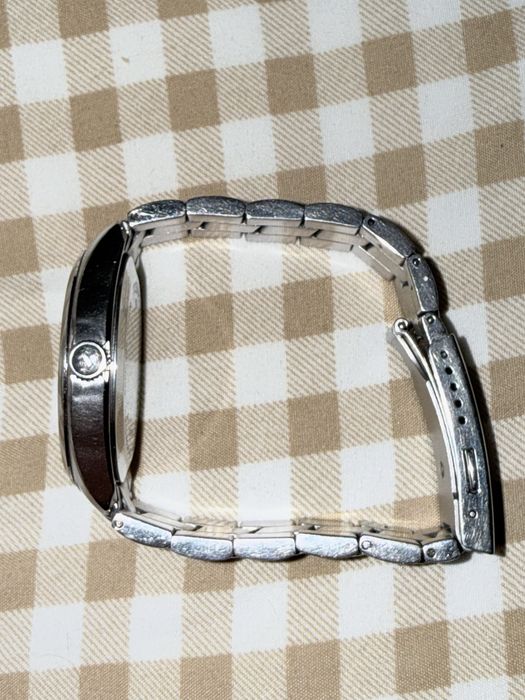 Продаю свои часы