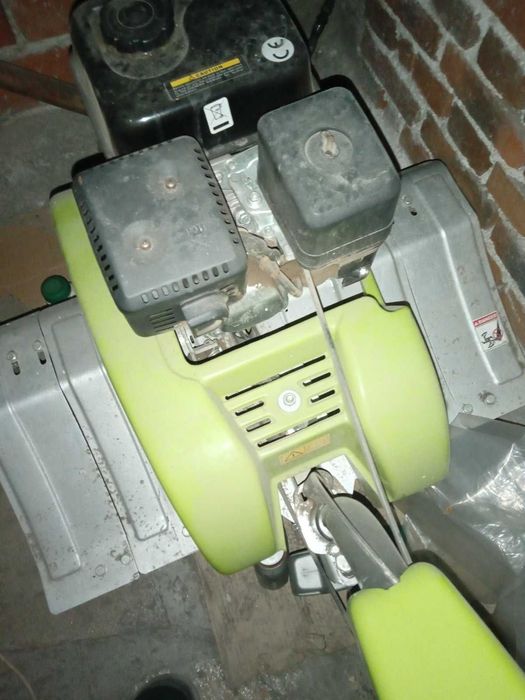 Продавам мотофреза