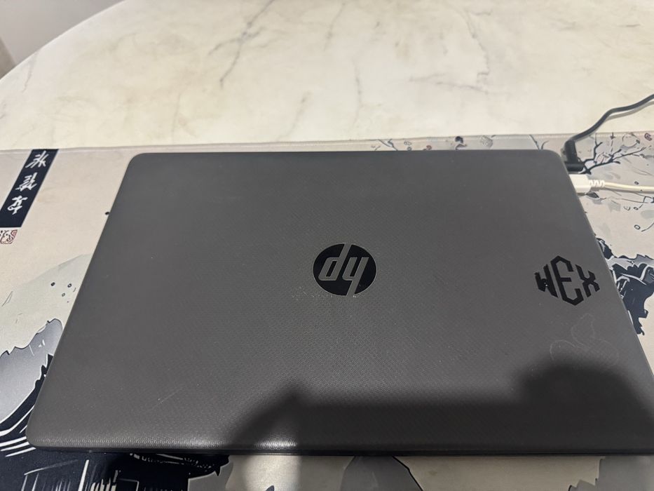 Продаю ноутбук HP 255 G8