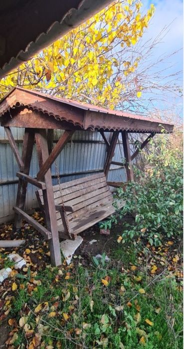 Teren 15 km de Bucuresti 2 constructii, fundatie 90mp, put apa, fosa..