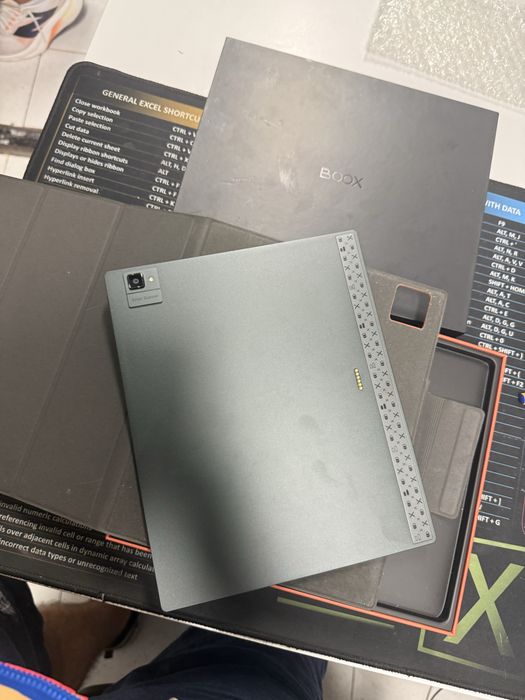 Boox Tab Ultra Pro Color 10.3 6GB RAM 128GB E-Ink Android 12