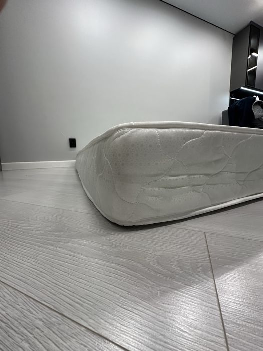 Матрас б/у продам