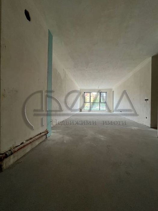 Продава се Двустаен апартамент в София, Витоша - 82 кв.м за 2244 €/кв.м - Снимка #2