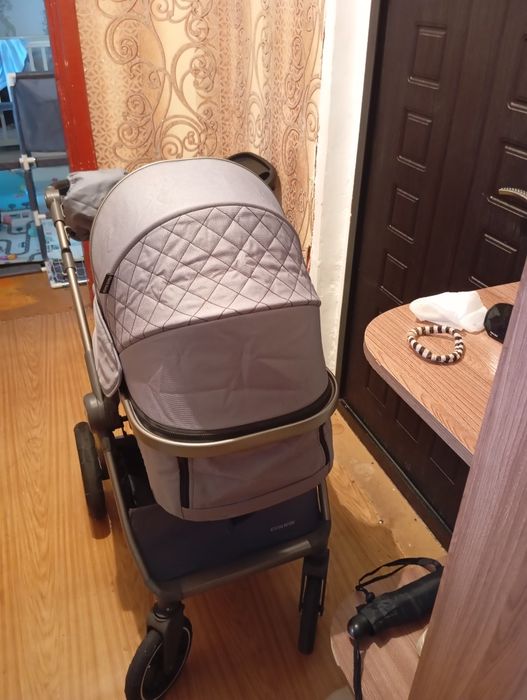 Продаю коляску в идеальном состоянии