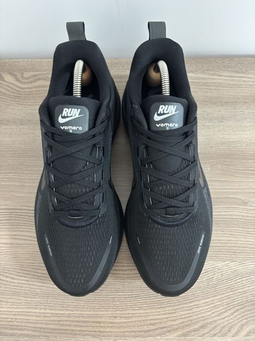 Nike Vomero 18 Обувки