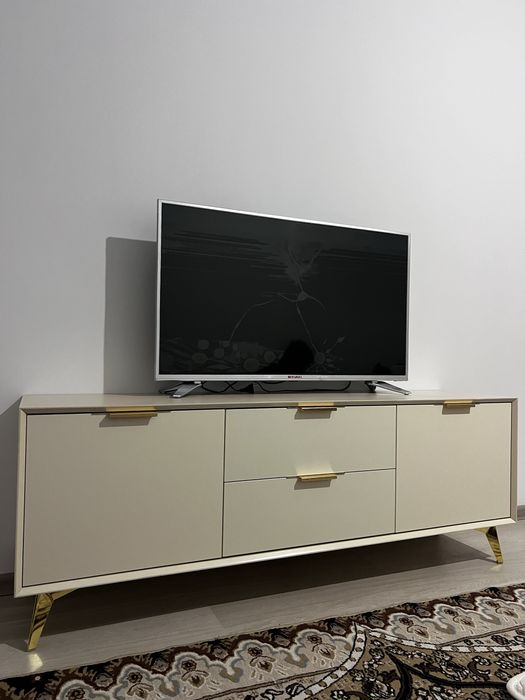 Tv tumba , Birinchi qoldan