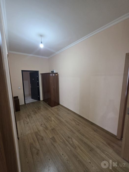 Qorasuv 81 maktab yonida 

16-qavatli dom
5  qavatida
2 xonali kvartir