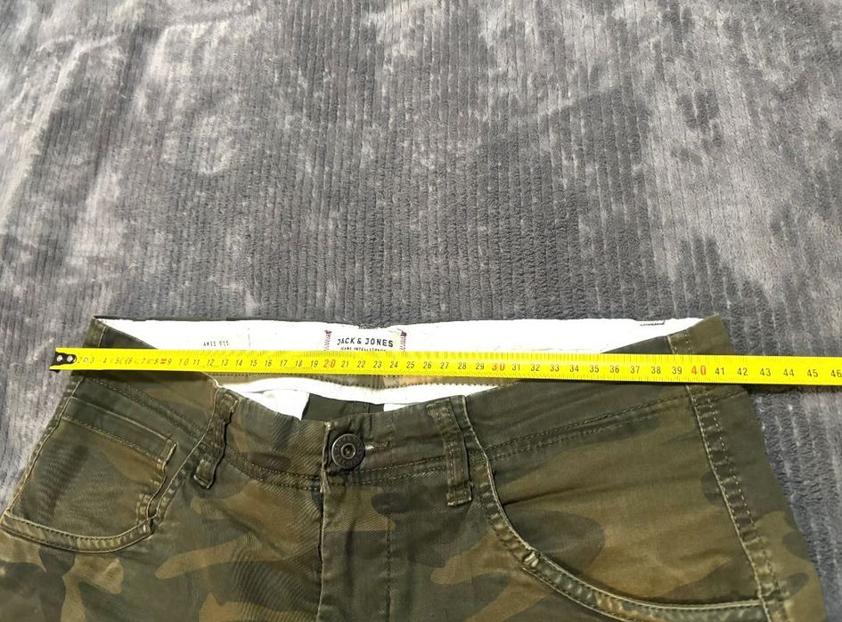 Jack and jones камофлажен панталон