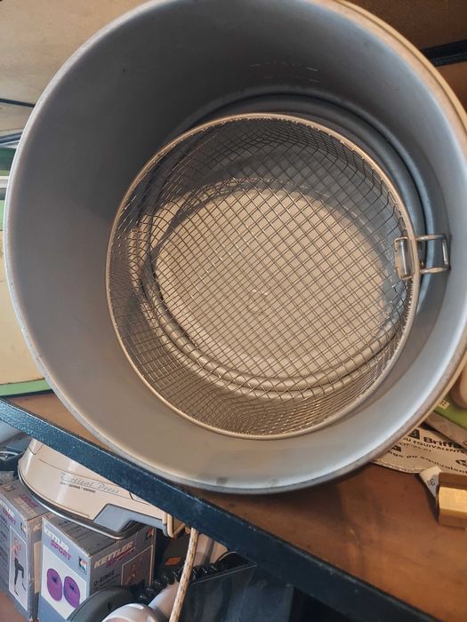 НОВ! Фритюрник Solac Фритюрник Солак на половин цена! Фритюрници Солак