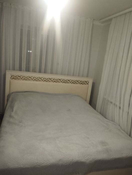 Продаю кровать 180//200