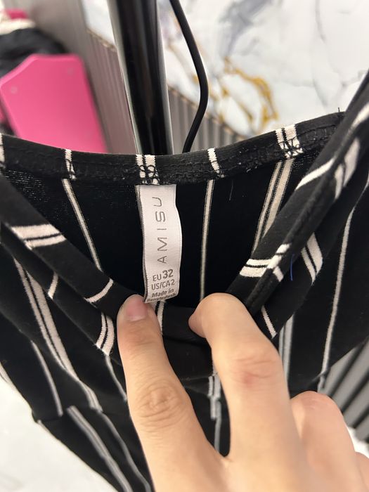 Vand rochie scurta si salopeta lunga in stare buna marimea xs