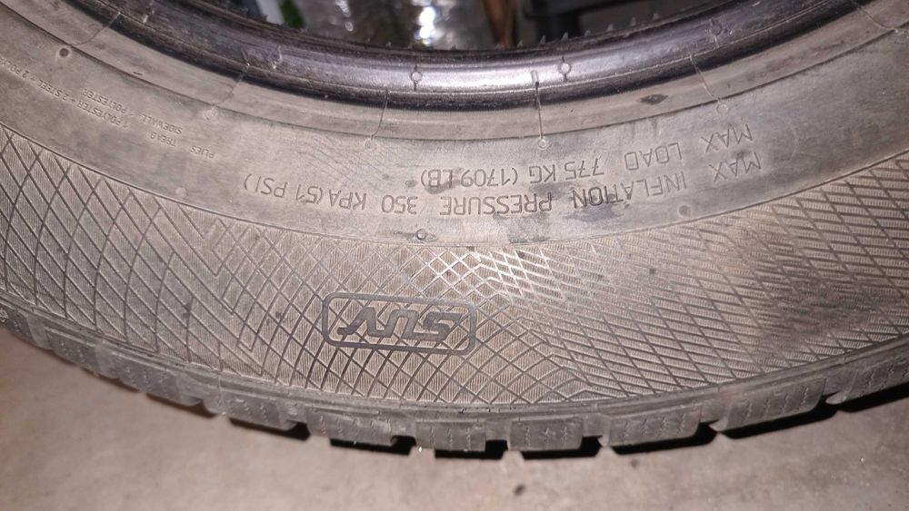 Зимни гуми Continental Winter Contact TS850P 215/65/17 99H SUV на три сезона, 7 000км.