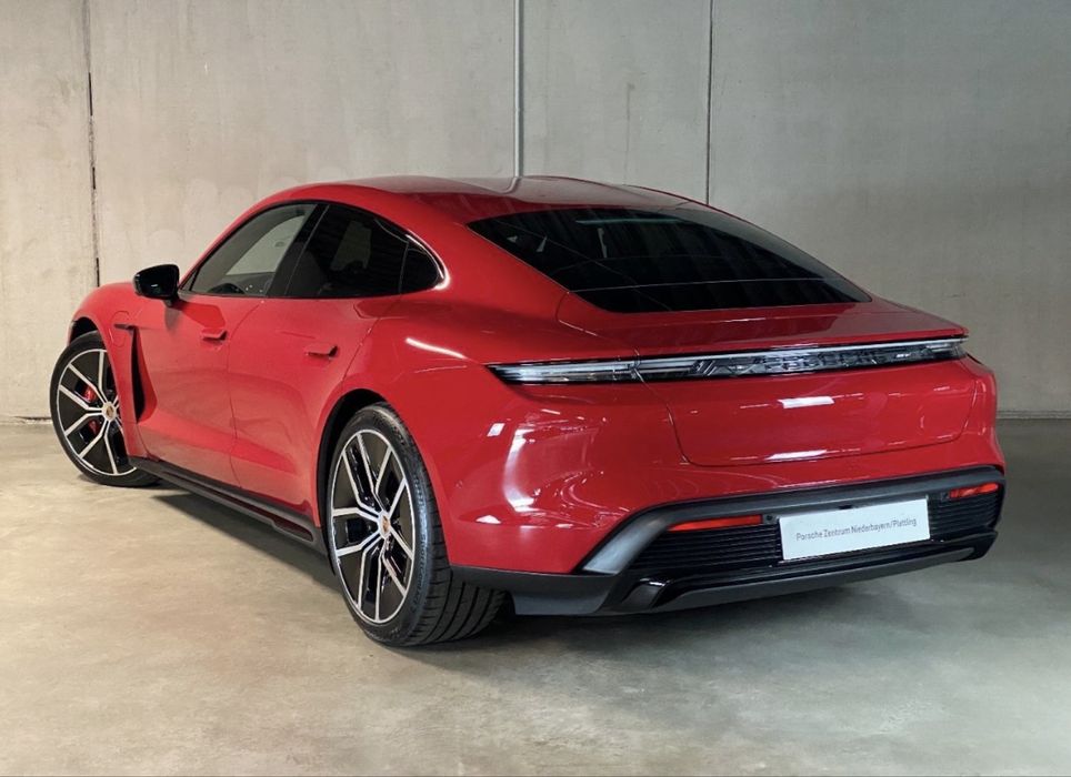 Porsche Taycan 4S Black Edition