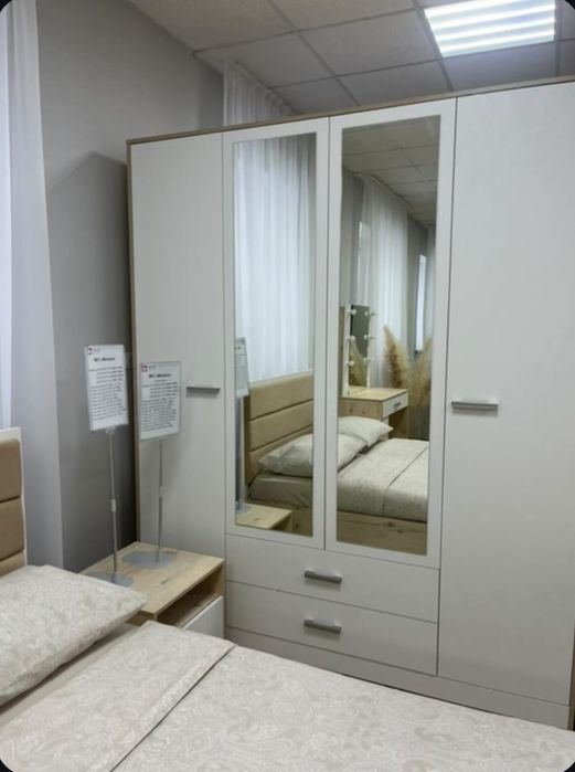 Спальный гарнитур