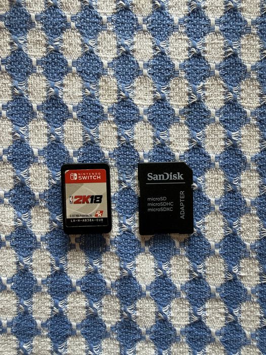 Nintendo Switch + калъф + 128GB карта + NBA 2K18 + док станция + HDMI