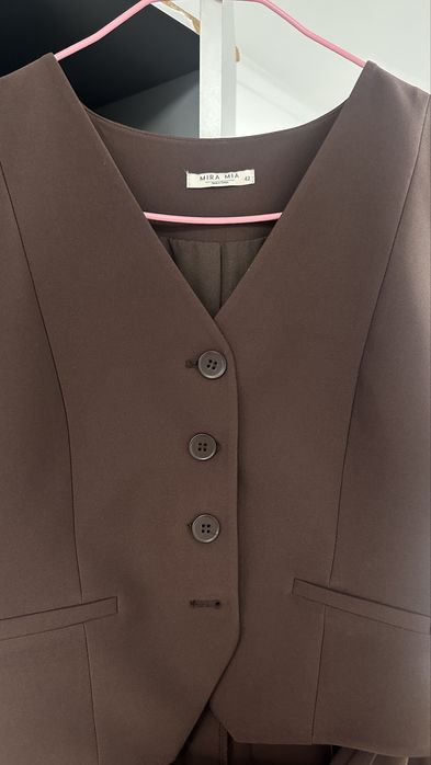 Продам комбинезон классического стиля