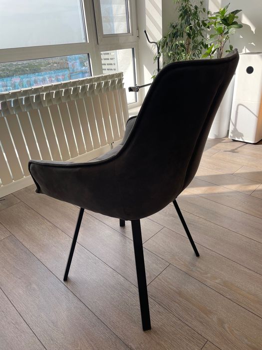 Кресло на ножках