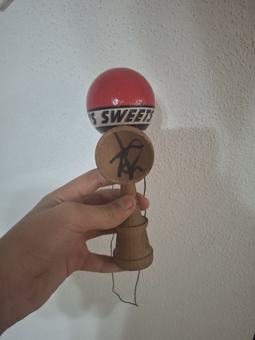 Vând sweets starter semnat în condiții bune