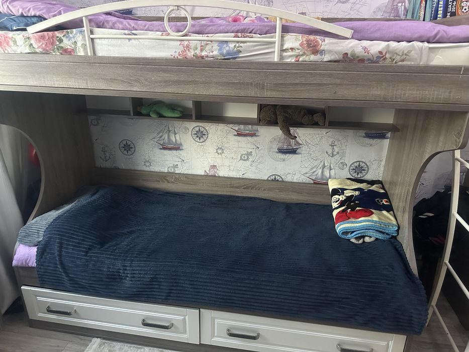 Двухярусная кровать