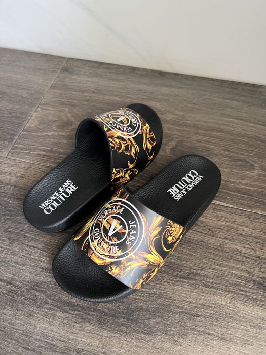 Оригинални чехли на Versace Jeans Couture