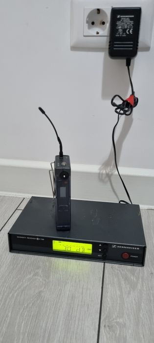 Set transmitator lavaliera cu receptor Sennheiser EW 100