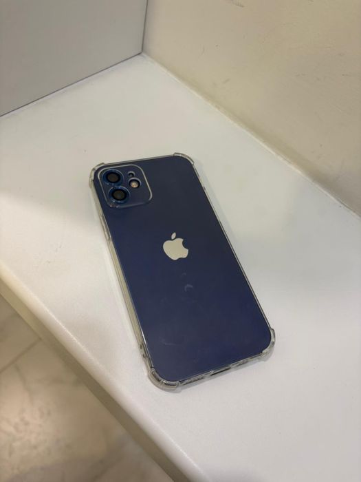 Продам айфон 12 в хорошем состоянии