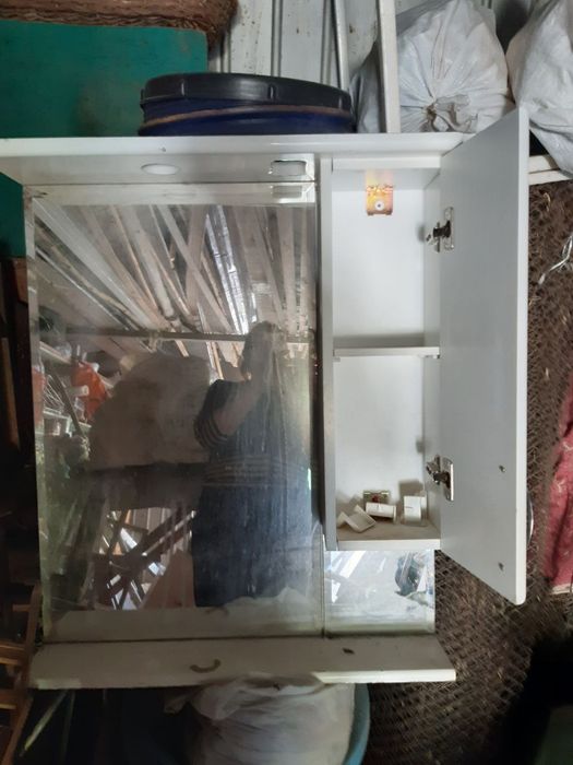 Продается зеркала для ванны