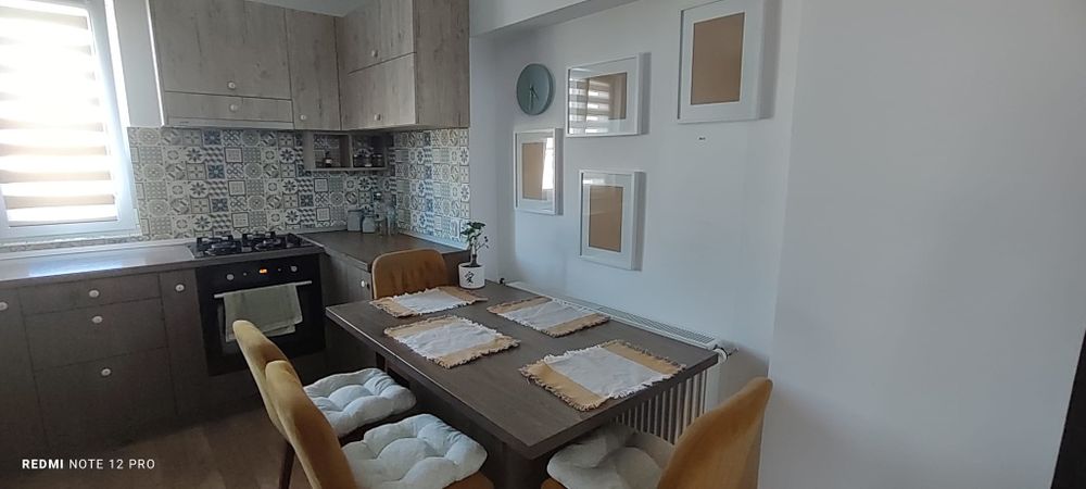 Apartament 3 cam. de inchiriat