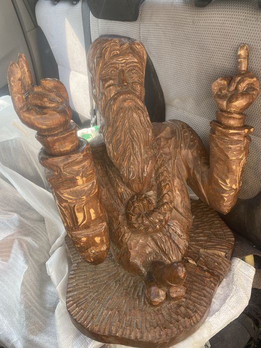 statuie veche lemn mongolia